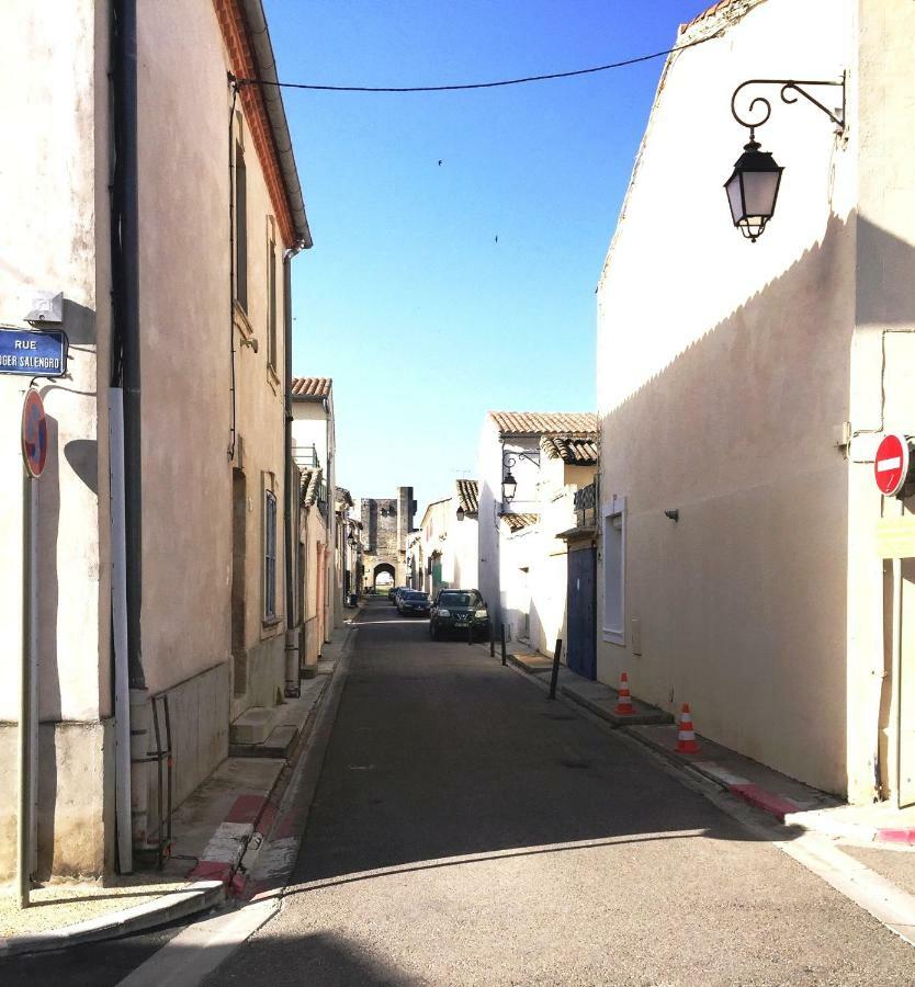 Апартаменты Au Coeur Des Remparts Эг-Морт Экстерьер фото